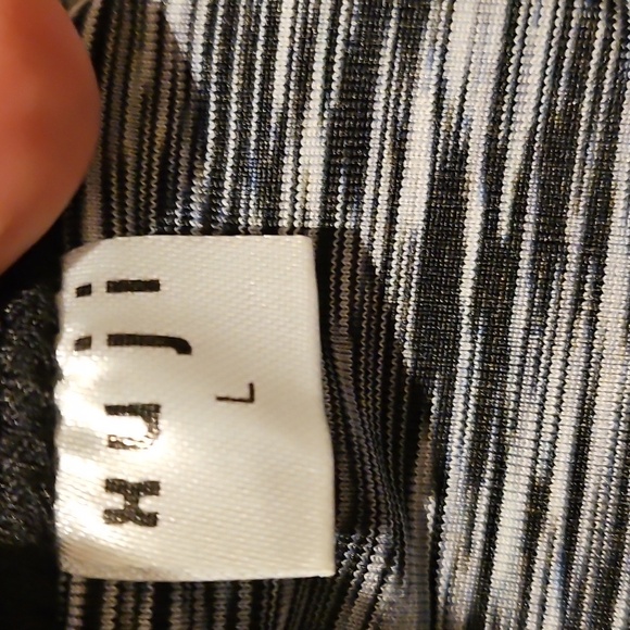 Compression - Binding Bra Top - Picture 2 of 9